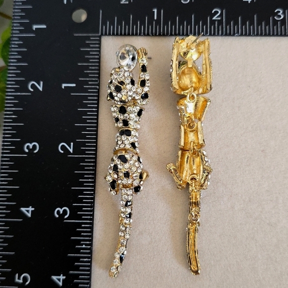 Gold Articulated Leopard Glam Earrings - Picture 6 of 10